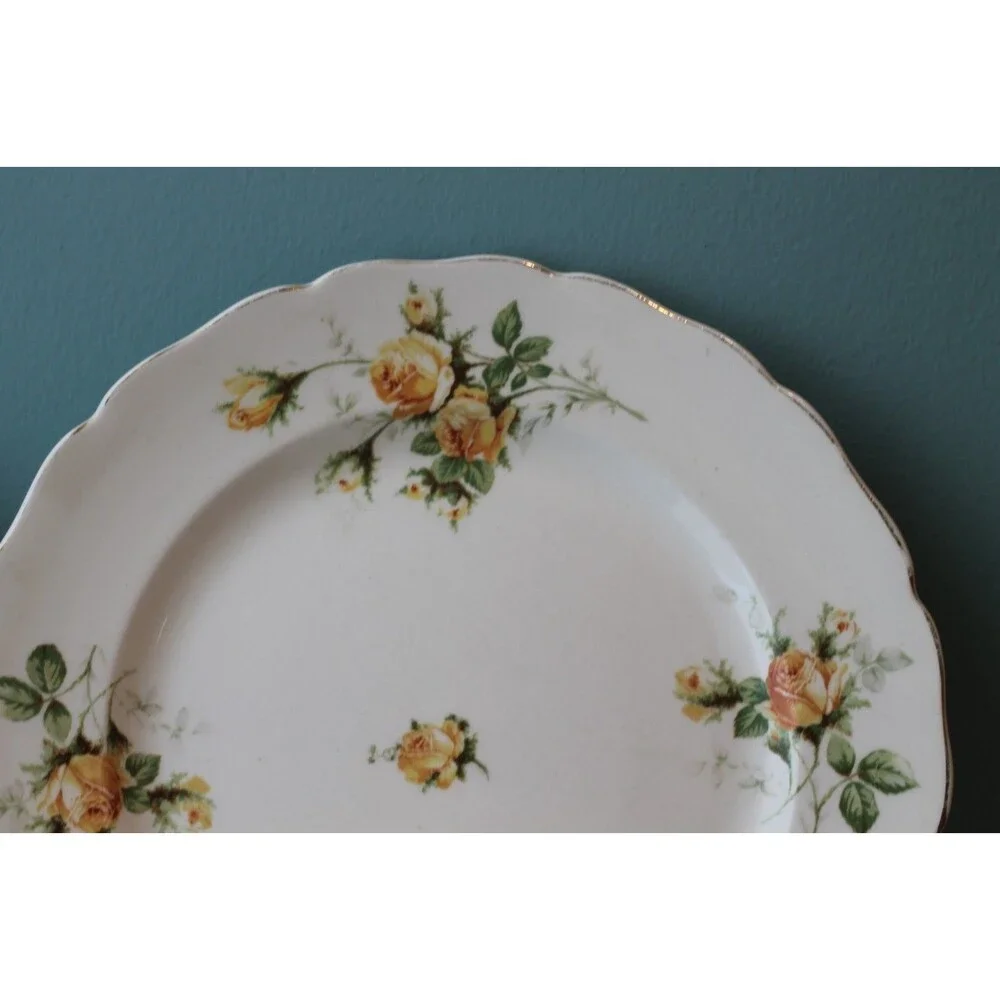22 Kt Gold Rim Yellow Rose 10